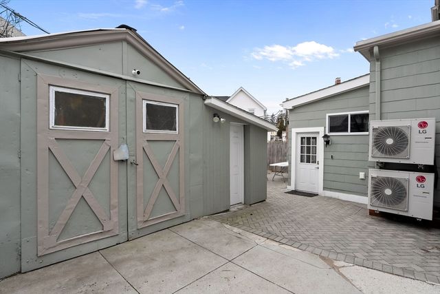 12 Pomeroy St, Boston, MA 02134