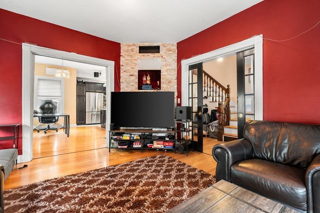 12 Pomeroy St, Boston, MA 02134