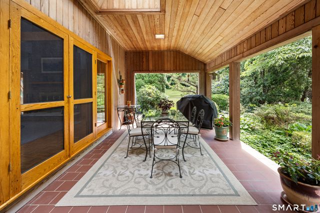 885 South Brooksvale Road, Cheshire, CT 06410