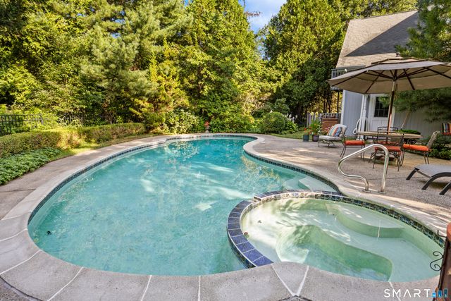 885 South Brooksvale Road, Cheshire, CT 06410