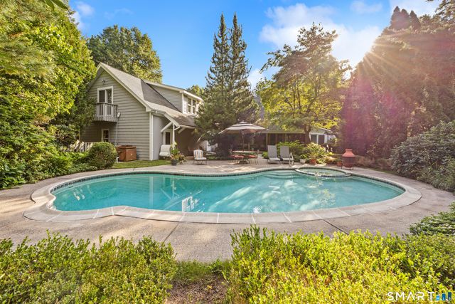 885 South Brooksvale Road, Cheshire, CT 06410