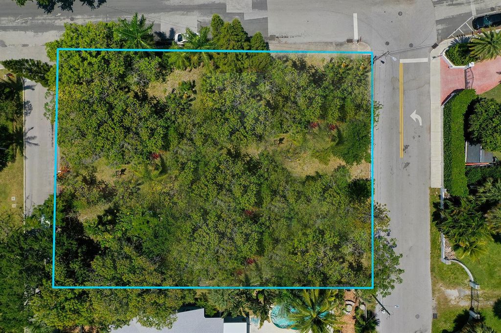 502 S Palmway, Lake Worth Beach, FL 33460