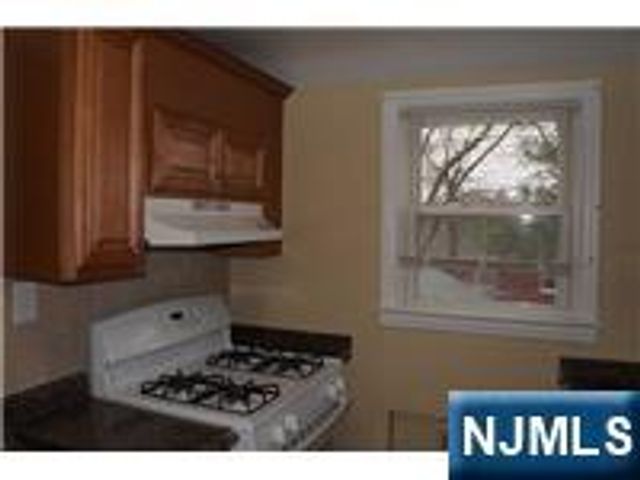 62 Reid Avenue, Bergenfield, NJ 07621