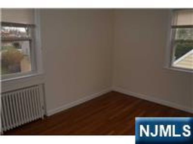 62 Reid Avenue, Bergenfield, NJ 07621