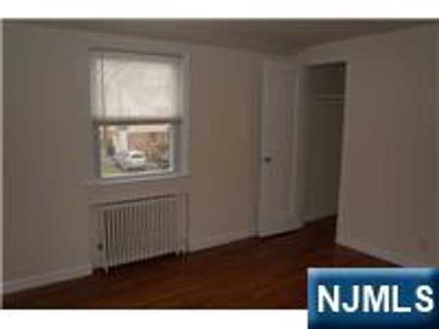 62 Reid Avenue, Bergenfield, NJ 07621