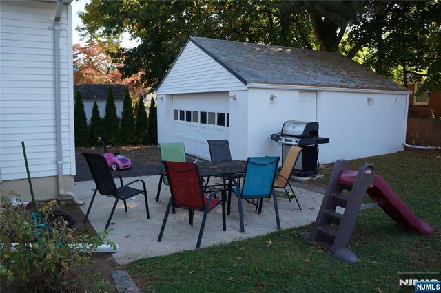 62 Reid Avenue, Bergenfield, NJ 07621