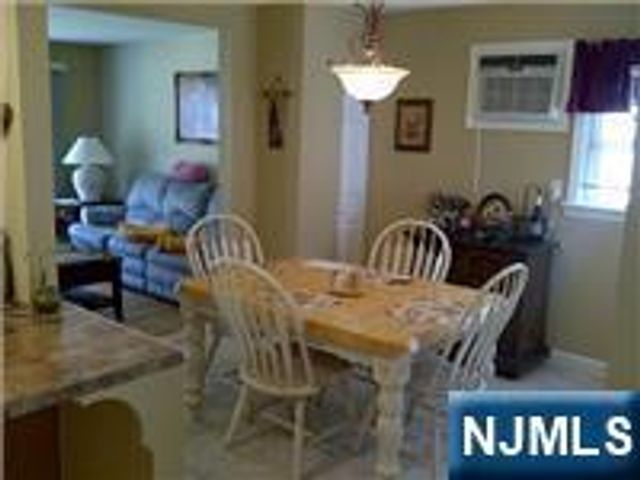 62 Reid Avenue, Bergenfield, NJ 07621