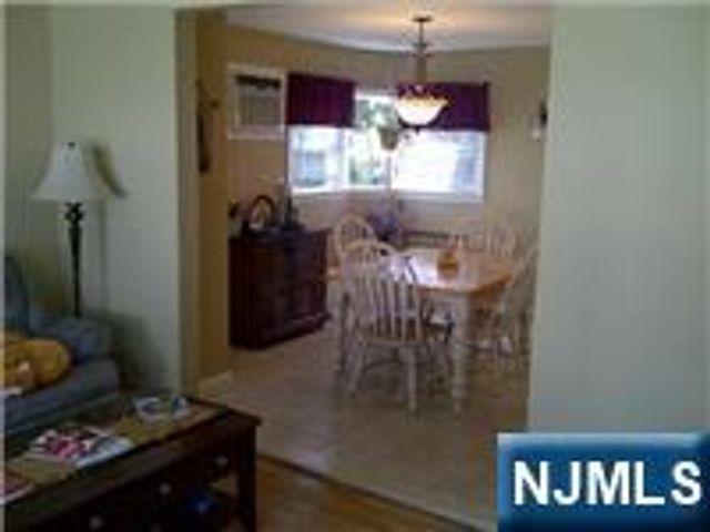 62 Reid Avenue, Bergenfield, NJ 07621