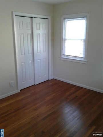 62 Reid Avenue, Bergenfield, NJ 07621