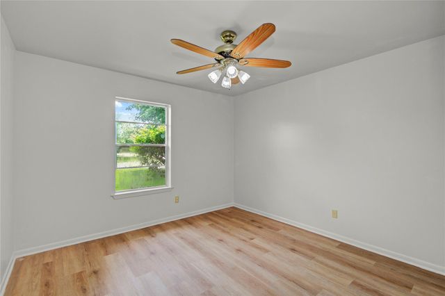 119 Poppy Street, Lake Jackson, TX 77566