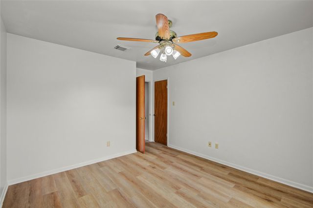 119 Poppy Street, Lake Jackson, TX 77566