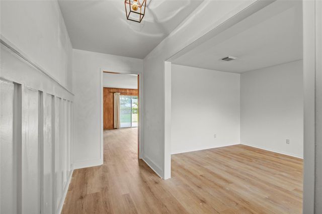 119 Poppy Street, Lake Jackson, TX 77566