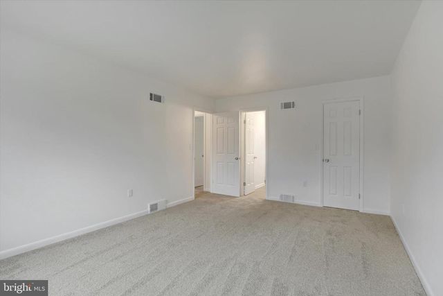 6157 BURNING TREE LN, Fayetteville, PA 17222