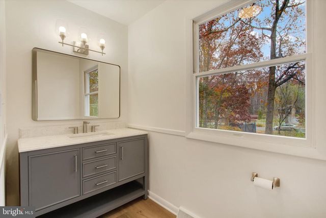 6157 BURNING TREE LN, Fayetteville, PA 17222