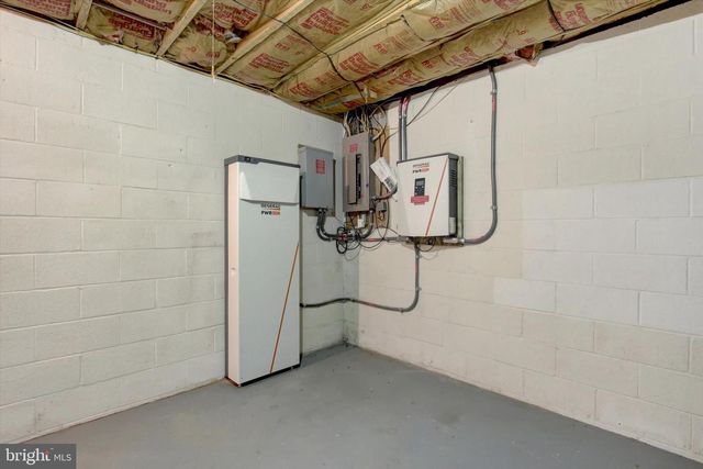 6157 BURNING TREE LN, Fayetteville, PA 17222