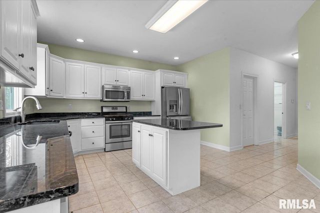3617 Sundance Drive, Springfield, IL 62711
