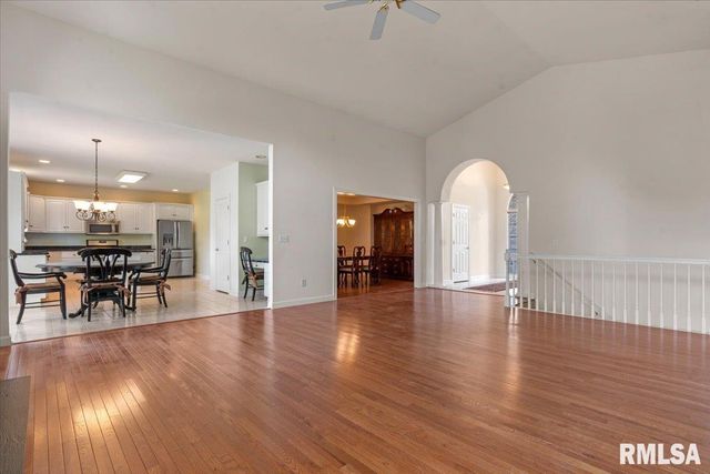 3617 Sundance Drive, Springfield, IL 62711