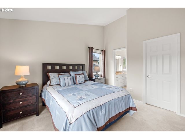 2020 Ne 51ST Ave, Hillsboro, OR 97124