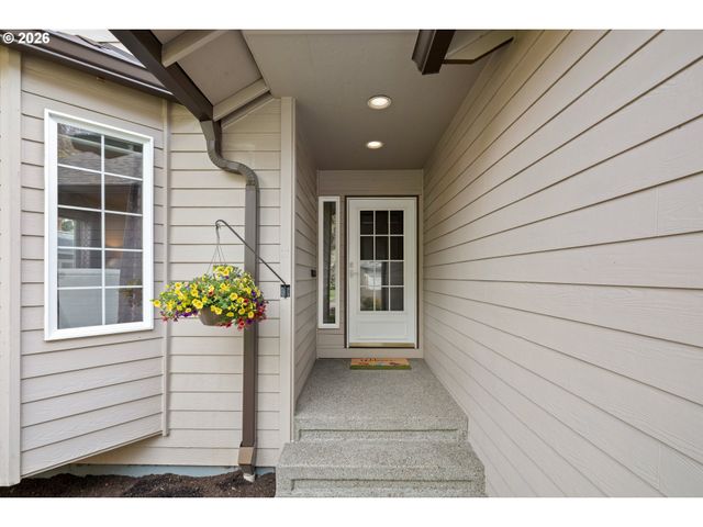 2020 Ne 51ST Ave, Hillsboro, OR 97124