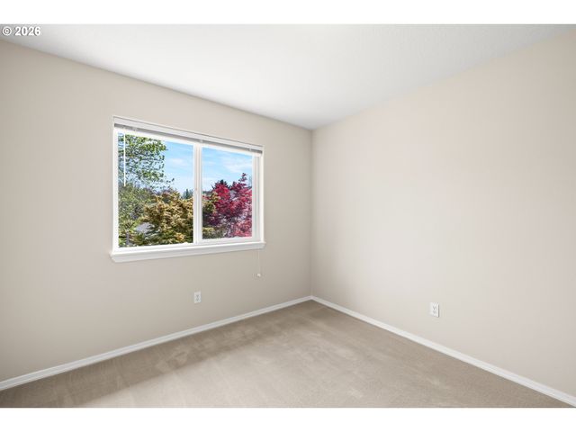 2020 Ne 51ST Ave, Hillsboro, OR 97124