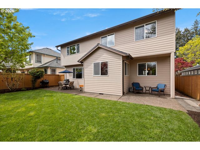 2020 Ne 51ST Ave, Hillsboro, OR 97124