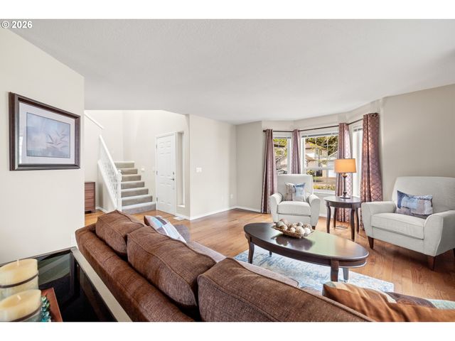 2020 Ne 51ST Ave, Hillsboro, OR 97124