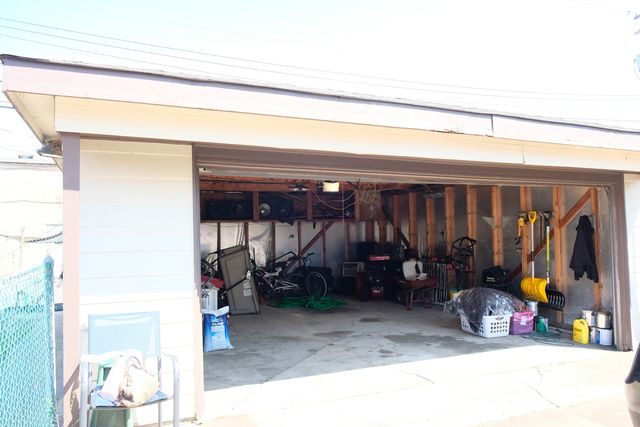 14435 Karlov Avenue, Midlothian, IL 60445