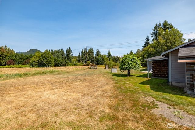 2248 Old Highway 99 Road N, Burlington, WA 98233