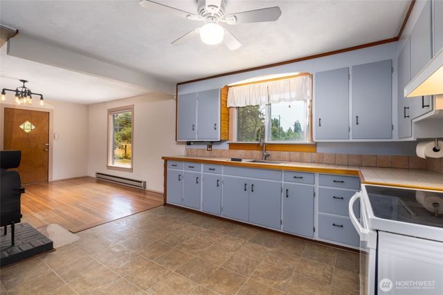 2248 Old Highway 99 Road N, Burlington, WA 98233