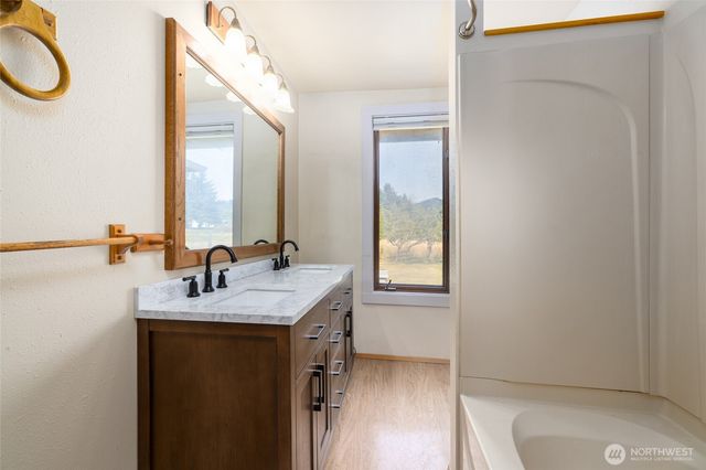 2248 Old Highway 99 Road N, Burlington, WA 98233