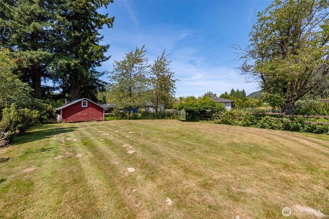 2248 Old Highway 99 Road N, Burlington, WA 98233