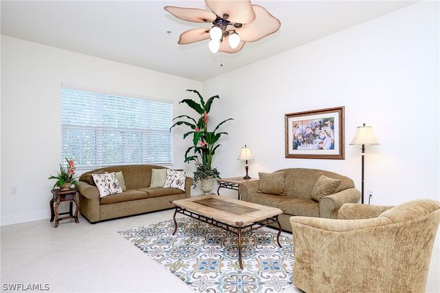 3745 Montreux LN 3-202, Naples, FL 34114