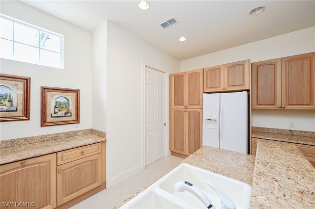 3745 Montreux LN 3-202, Naples, FL 34114