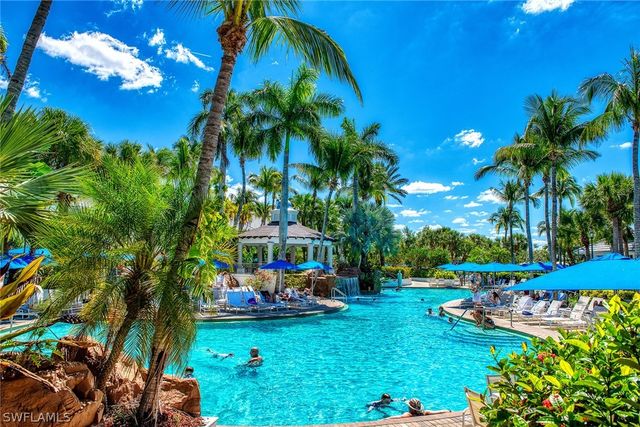 3745 Montreux LN 3-202, Naples, FL 34114