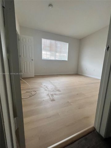 230 SW 117th Terrace 11207, Pembroke Pines, FL 33025
