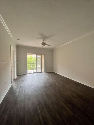 230 SW 117th Terrace 11207, Pembroke Pines, FL 33025
