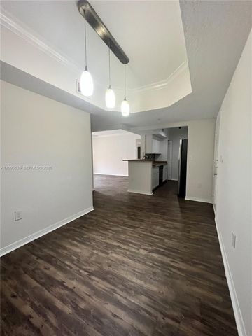 230 SW 117th Terrace 11207, Pembroke Pines, FL 33025