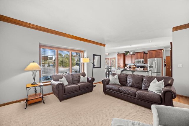 4704 W Xavier DRIVE, Franklin, WI 53132