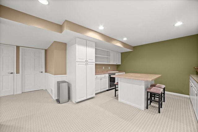 4704 W Xavier DRIVE, Franklin, WI 53132