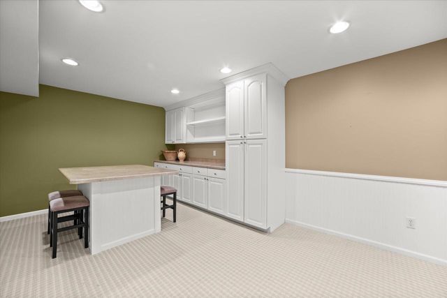 4704 W Xavier DRIVE, Franklin, WI 53132