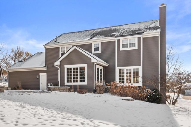 4704 W Xavier DRIVE, Franklin, WI 53132