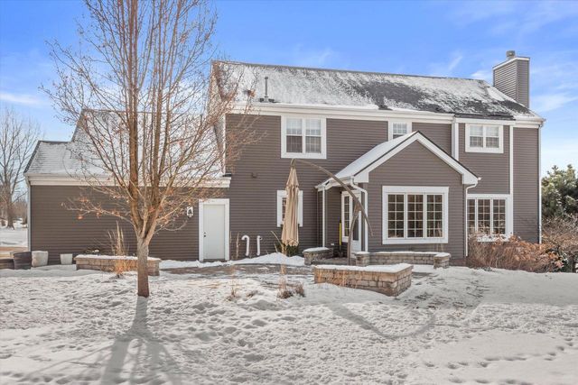 4704 W Xavier DRIVE, Franklin, WI 53132