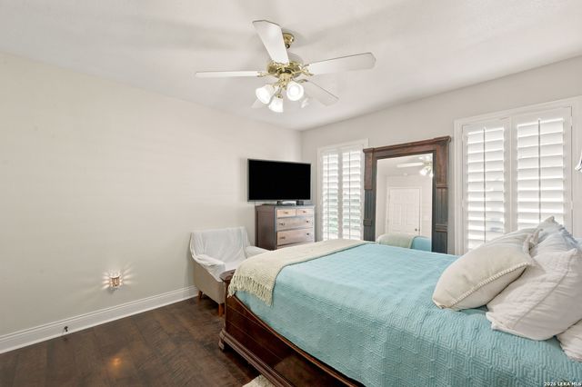 117 Whitewing, Floresville, TX 78114