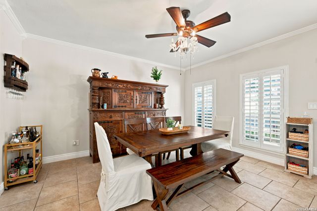117 Whitewing, Floresville, TX 78114