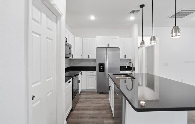 1535 13TH STREET S, St Petersburg, FL 33705