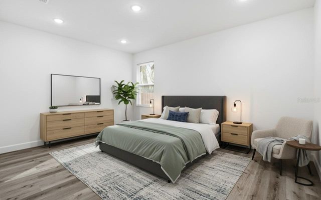 1535 13TH STREET S, St Petersburg, FL 33705