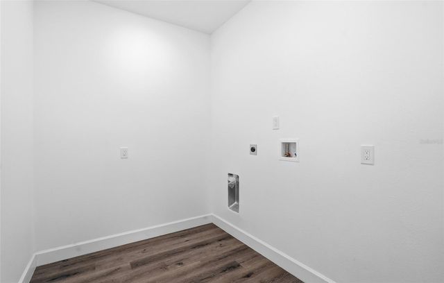 1535 13TH STREET S, St Petersburg, FL 33705