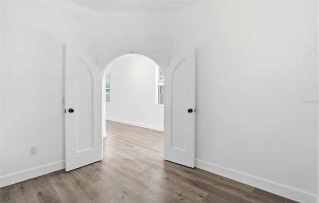 1535 13TH STREET S, St Petersburg, FL 33705