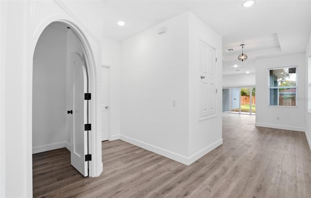 1535 13TH STREET S, St Petersburg, FL 33705