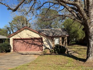 220 Newcastle Lane, Montgomery, AL 36117